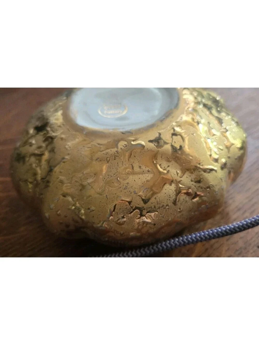 Queen Pottery 22 Kt Weeping Gold 6